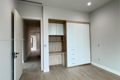 Adosado en venta en Fort Lauderdale, Florida, 4 dormitorios, 226.12 m2 № 2000311 - foto 25