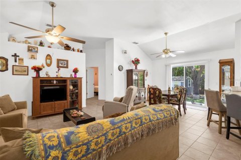 Casa en venta en Fort Myers, Florida, 3 dormitorios, 117.61 m2 № 1857721 - foto 5