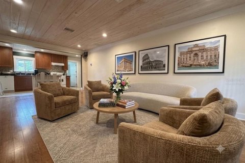 Villa ou maison à vendre à DeLand, Floride: 2 chambres, 216 m2 № 2199667 - photo 3