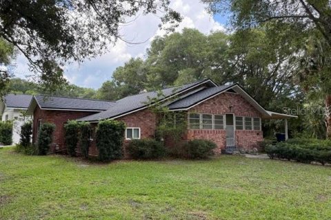 House in DeLand, Florida 2 bedrooms, 216 sq.m. № 2199667