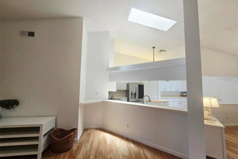 Copropriété à louer à Bradenton, Floride: 2 chambres, 158.21 m2 № 2205331 - photo 8