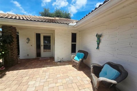 Condo in Bradenton, Florida, 2 bedrooms  № 2205331