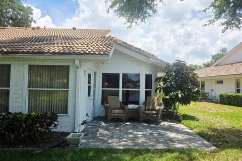 Copropriété à louer à Bradenton, Floride: 2 chambres, 158.21 m2 № 2205331 - photo 3