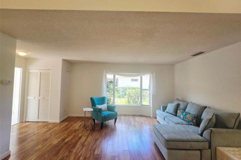 Copropriété à louer à Bradenton, Floride: 2 chambres, 158.21 m2 № 2205331 - photo 16