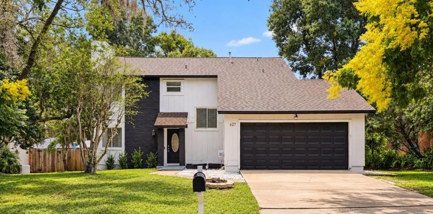 Villa ou maison à Winter Springs, Floride 5 chambres, 184.5 m2 № 2408303