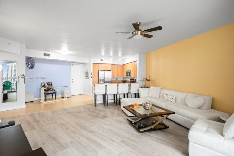 Condominio en venta en Hollywood, Florida, 1 dormitorio, 87.24 m2 № 1861906 - foto 10