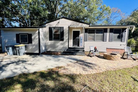 House in Jacksonville, Florida 3 bedrooms, 118.17 sq.m. № 868118 - photo 1