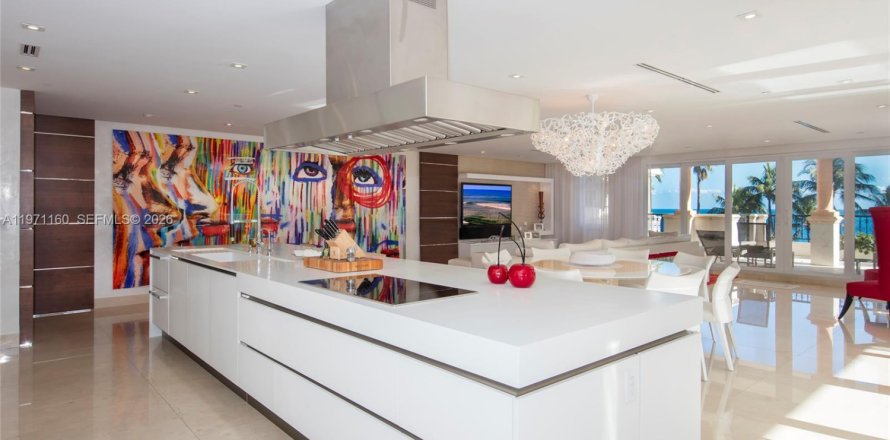 Condo in Miami Beach, Florida, 3 bedrooms  № 2032731