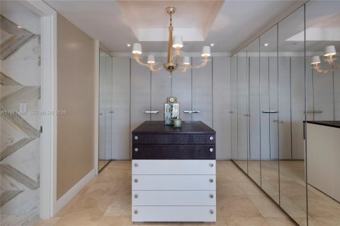 Condo in Miami Beach, Florida, 3 bedrooms  № 2032731 - photo 10