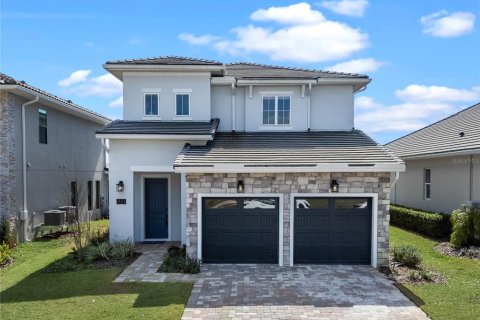 House in Montverde, Florida 4 bedrooms, 260.22 sq.m. № 1565640 - photo 1