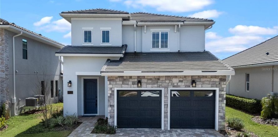 House in Montverde, Florida 4 bedrooms, 260.22 sq.m. № 1565640