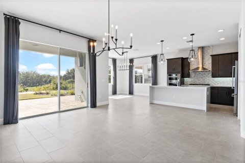 House in Montverde, Florida 4 bedrooms, 260.22 sq.m. № 1565640 - photo 3