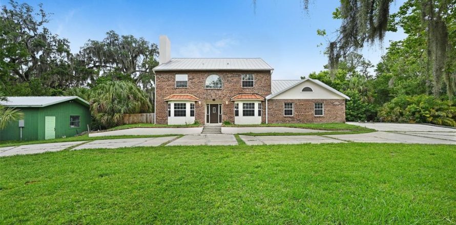 House in Cocoa, Florida 4 bedrooms, 368.45 sq.m. № 1849575