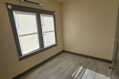 Appartement à louer à Tampa, Floride: 2 chambres, 385.73 m2 № 1906810 - photo 19
