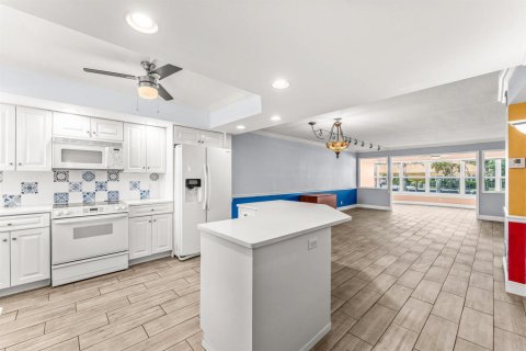 Copropriété à vendre à Fort Lauderdale, Floride: 2 chambres, 120.77 m2 № 2087393 - photo 2