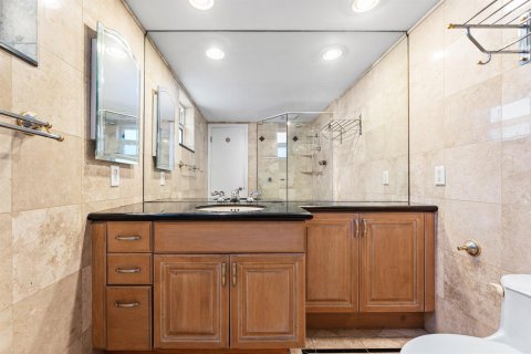 Copropriété à vendre à Fort Lauderdale, Floride: 2 chambres, 120.77 m2 № 2087393 - photo 24
