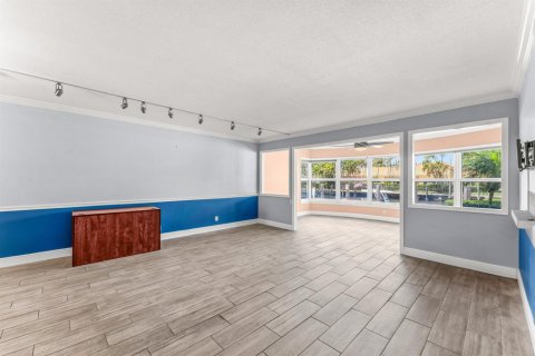 Copropriété à vendre à Fort Lauderdale, Floride: 2 chambres, 120.77 m2 № 2087393 - photo 13