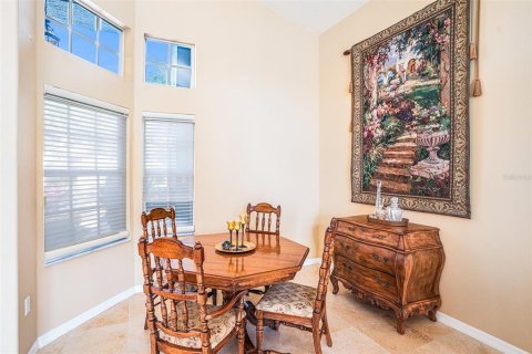 House in Valrico, Florida 4 bedrooms, 188.13 sq.m. № 1662663 - photo 7