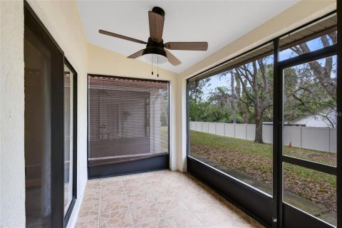 Condo in Altamonte Springs, Florida, 3 bedrooms № 2113819 - photo 23