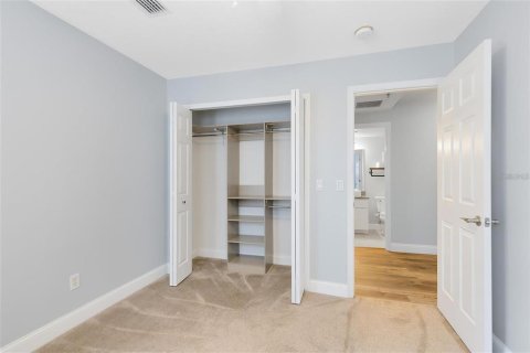 Condo in Altamonte Springs, Florida, 3 bedrooms № 2113819 - photo 17