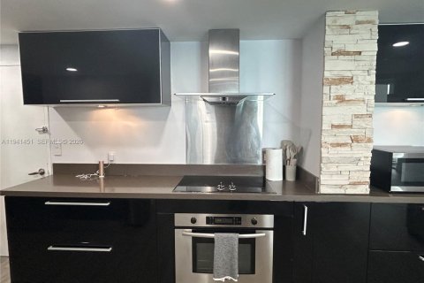 Снять в аренду кондоминиум в Холливуд, Флорида 3 спальни, 234.49м2, № 2168992 - фото 10