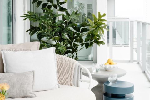 Condominio en venta en Sunny Isles Beach, Florida, 3 dormitorios, 175.77 m2 № 2034149 - foto 28