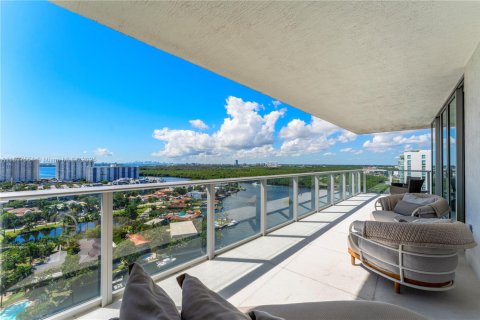 Condominio en venta en Sunny Isles Beach, Florida, 3 dormitorios, 175.77 m2 № 2034149 - foto 29