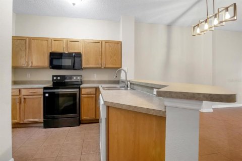 Adosado en venta en Kissimmee, Florida, 3 dormitorios, 119.94 m2 № 1597559 - foto 7