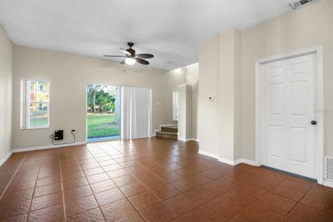 Adosado en venta en Kissimmee, Florida, 3 dormitorios, 119.94 m2 № 1597559 - foto 3