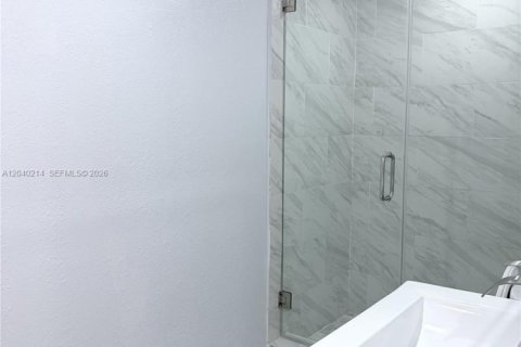 Commercial property in Homestead, Florida 1 bedroom, 180.23 sq.m. № 2086462 - photo 5