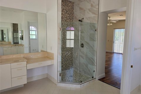 House in Miramar, Florida 4 bedrooms, 325.25 sq.m. № 2058733 - photo 23