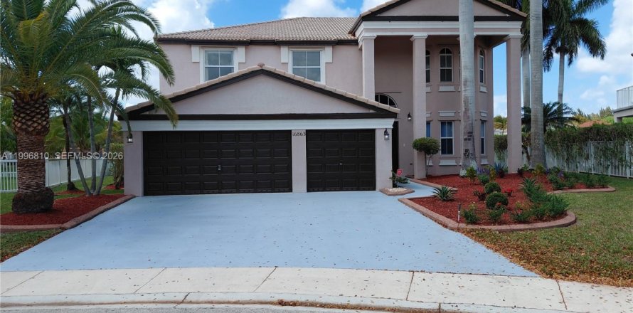 House in Miramar, Florida 4 bedrooms, 325.25 sq.m. № 2058733