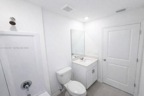 Villa ou maison à louer à Fort Myers, Floride: 4 chambres, 201.97 m2 № 2025130 - photo 29