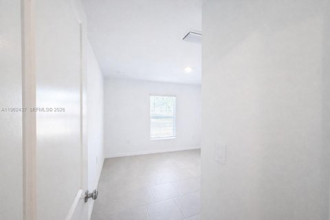 Villa ou maison à louer à Fort Myers, Floride: 4 chambres, 201.97 m2 № 2025130 - photo 26