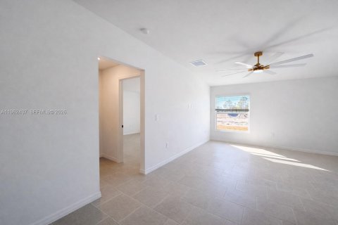 Villa ou maison à louer à Fort Myers, Floride: 4 chambres, 201.97 m2 № 2025130 - photo 9