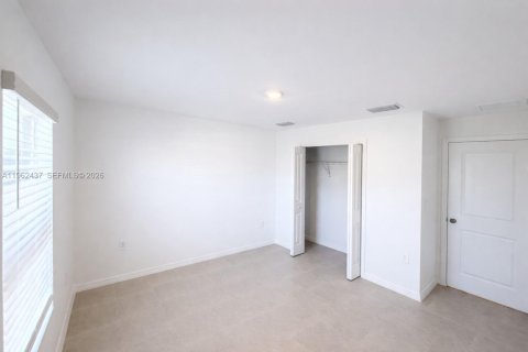 Villa ou maison à louer à Fort Myers, Floride: 4 chambres, 201.97 m2 № 2025130 - photo 27