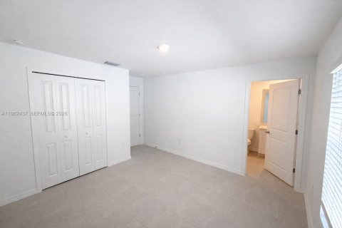 Villa ou maison à louer à Fort Myers, Floride: 4 chambres, 201.97 m2 № 2025130 - photo 21