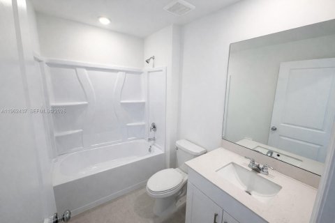 Villa ou maison à louer à Fort Myers, Floride: 4 chambres, 201.97 m2 № 2025130 - photo 28