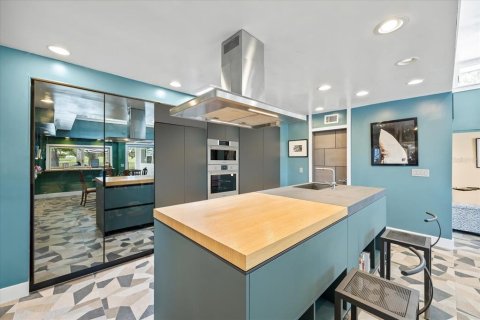 Купить виллу или дом в Сент-Питерсберг, Флорида 3 комнаты, 271.65м2, № 1722348 - фото 27