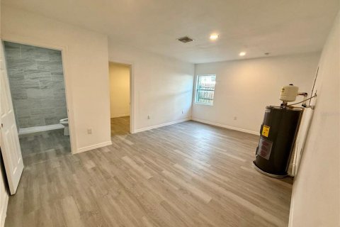 Casa en venta en Orlando, Florida, 4 dormitorios, 204.01 m2 № 2157104 - foto 15