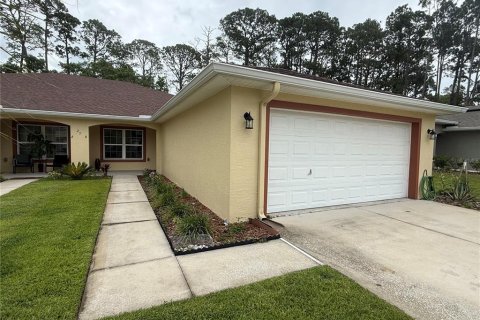 House in Palm Coast, Florida 3 bedrooms, 141.58 sq.m. № 2104904 - photo 2