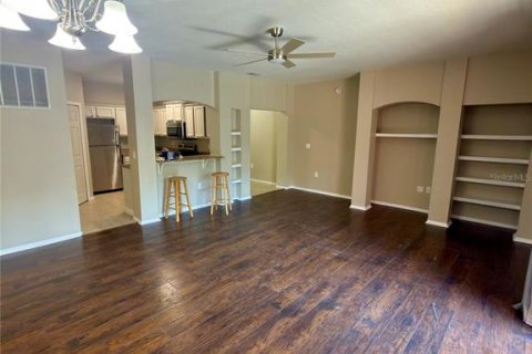 Condo in Lake Mary, Florida, 2 bedrooms  № 2379247 - photo 7