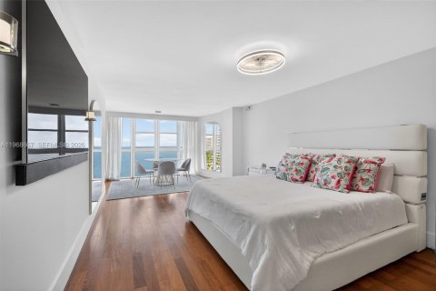 Condominio en venta en Key Biscayne, Florida, 3 dormitorios, 344.76 m2 № 2030769 - foto 27