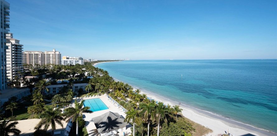 Condominio en Key Biscayne, Florida, 3 dormitorios № 2030769