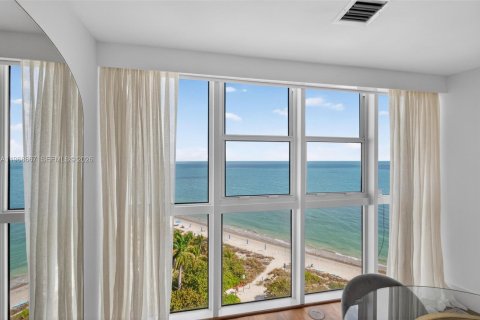 Condominio en venta en Key Biscayne, Florida, 3 dormitorios, 344.76 m2 № 2030769 - foto 29