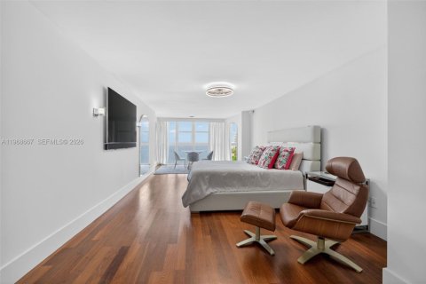 Condominio en venta en Key Biscayne, Florida, 3 dormitorios, 344.76 m2 № 2030769 - foto 26