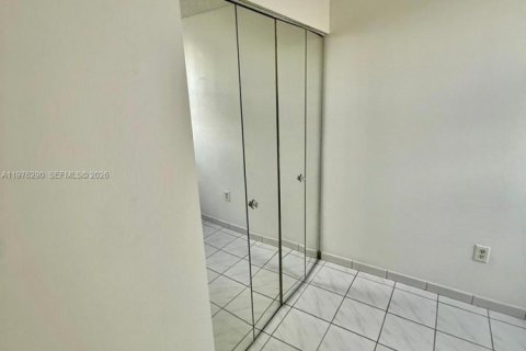 Купить кондоминиум в Майами, Флорида 2 спальни, 100.89м2, № 2043413 - фото 17