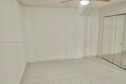 Купить кондоминиум в Майами, Флорида 2 спальни, 100.89м2, № 2043413 - фото 13