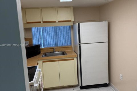 Купить кондоминиум в Майами, Флорида 2 спальни, 100.89м2, № 2043413 - фото 26