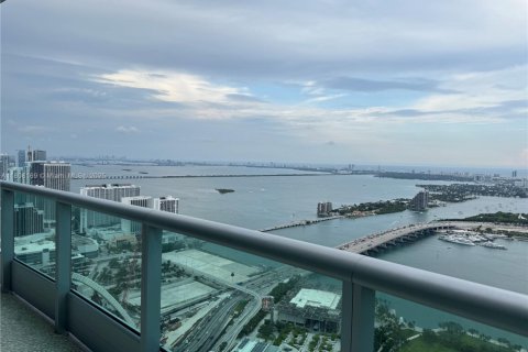 Copropriété à louer à Miami, Floride: 3 chambres, 328.41 m2 № 1959725 - photo 3